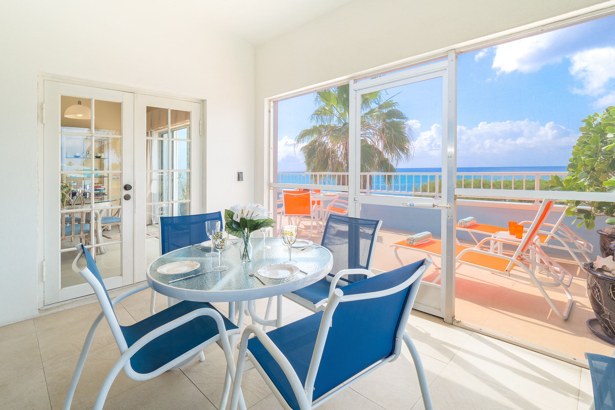 Condo Rentals on Seven Mile Beach, Grand Cayman